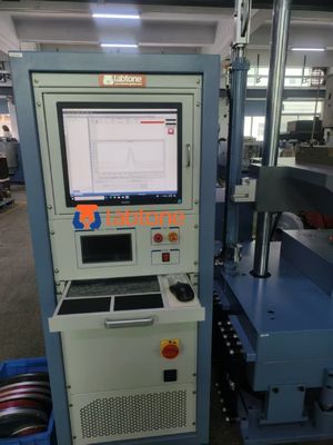 Sistema de ensayo de choque diseñado para satisfacer necesidades específicas de ensayo basadas en el tamaño del objeto de ensayo, el peso y el rendimiento de choque requerido